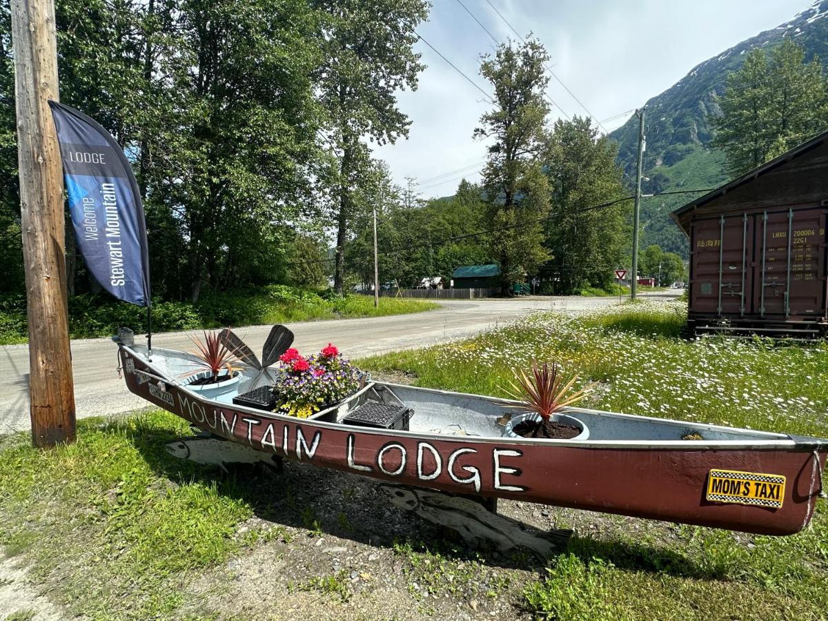 Stewart Mountain Lodge エクステリア 写真
